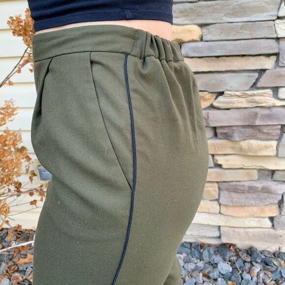TopShop olive ankle pants, elastic cuff, side pockets, fabulous, size 2 - Picture 5 of 9
